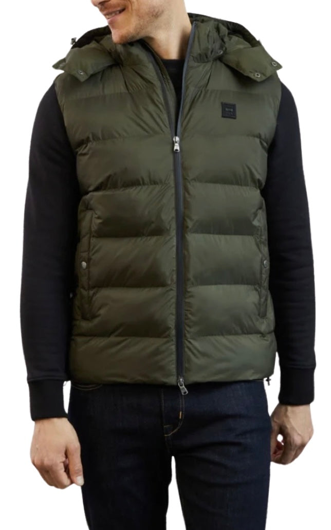 Hooded puffer jacket