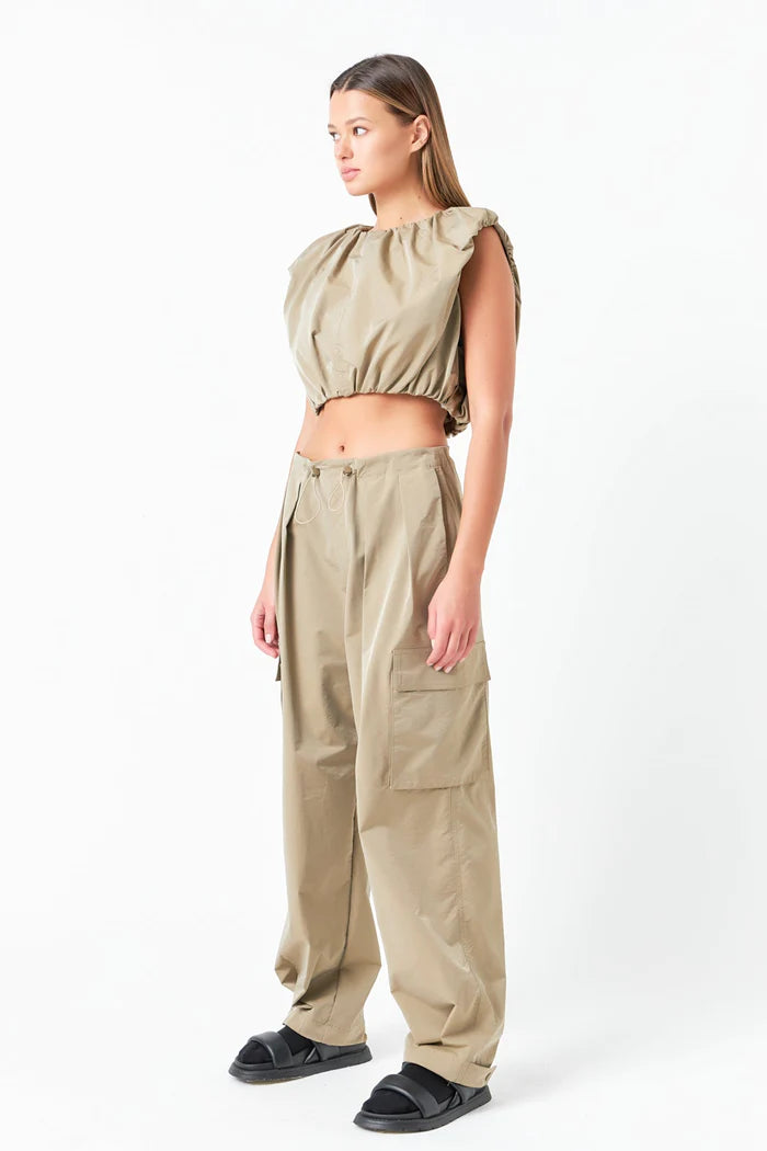 LOW WAISTED PLEATED CARGO PANTS