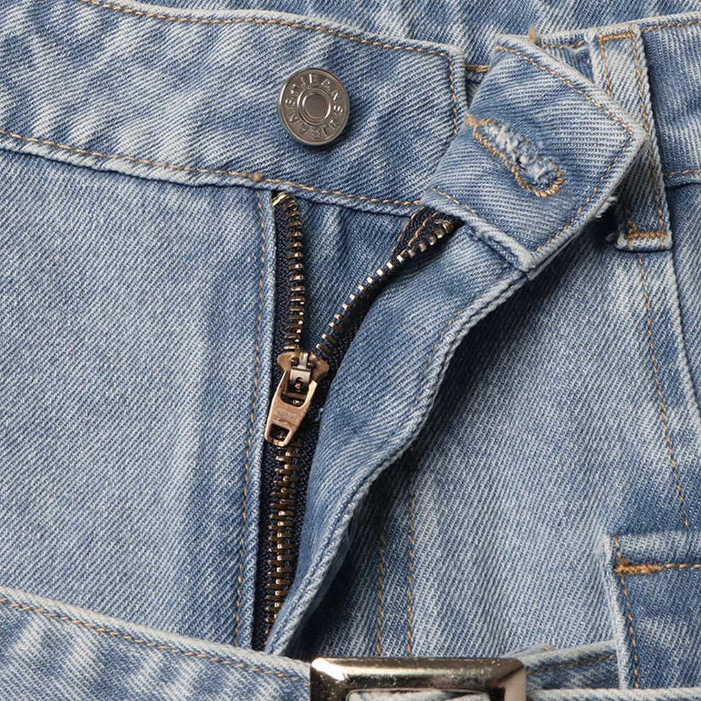 EXPOSED WAIST JEAN